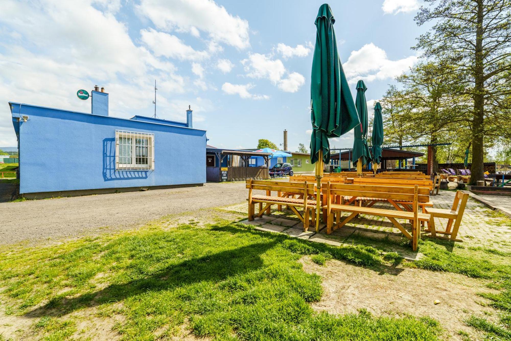 Apartmany Nova Role - Beachcamp Екстер'єр фото